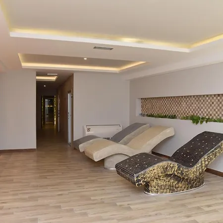 Milmari 43 Premier Pollo * Копаоник